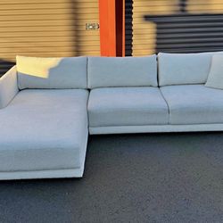 Isola Sectional Sofa Couch