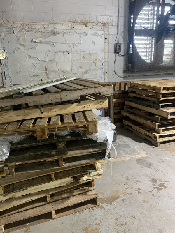 FREE PALLETS for Sale in Jacksonville, FL OfferUp
