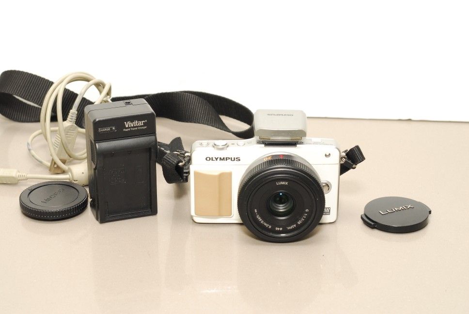 Olympus Pen E-PM2 with Panasonic 20mm f1.7 lens