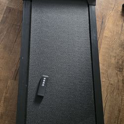 Mini Treadmill with 7 different speeds plus incline