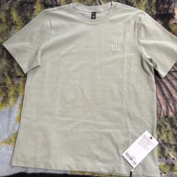 Lululemon T-Shirt