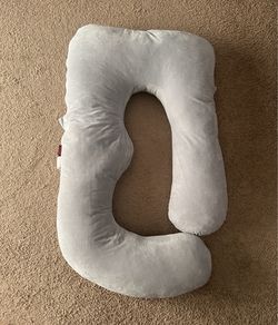 Momcozy pregnancy pillow
