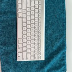 Apple Keyboard