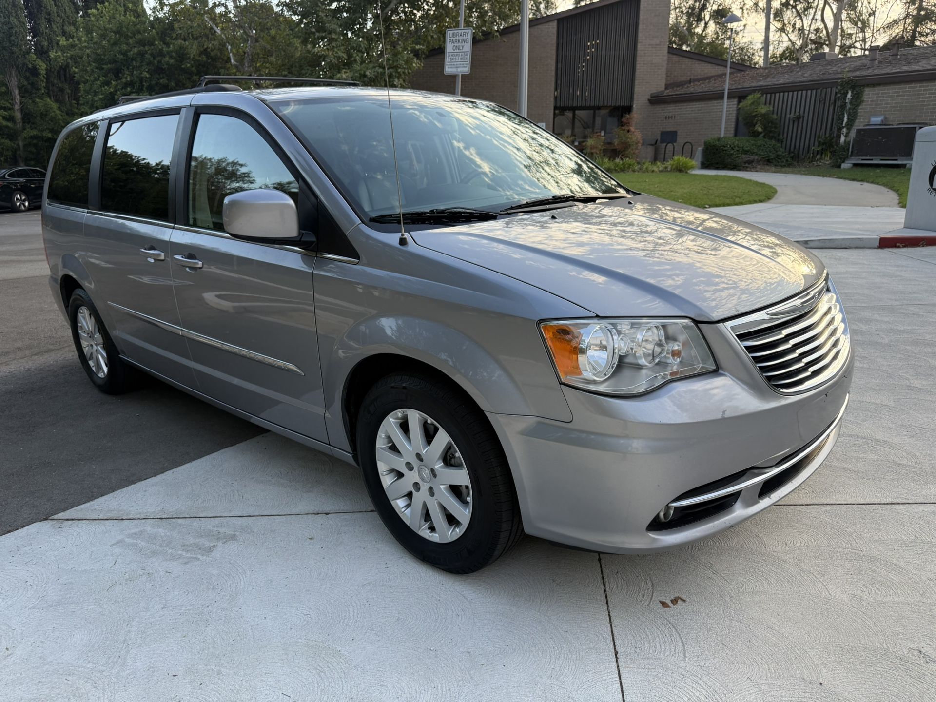 2014 Chrysler Town & Country Touring