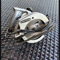 Craftsman Heavy Duty Electric Hand Saw / Skil Saw Comes With 7 Inch Blade