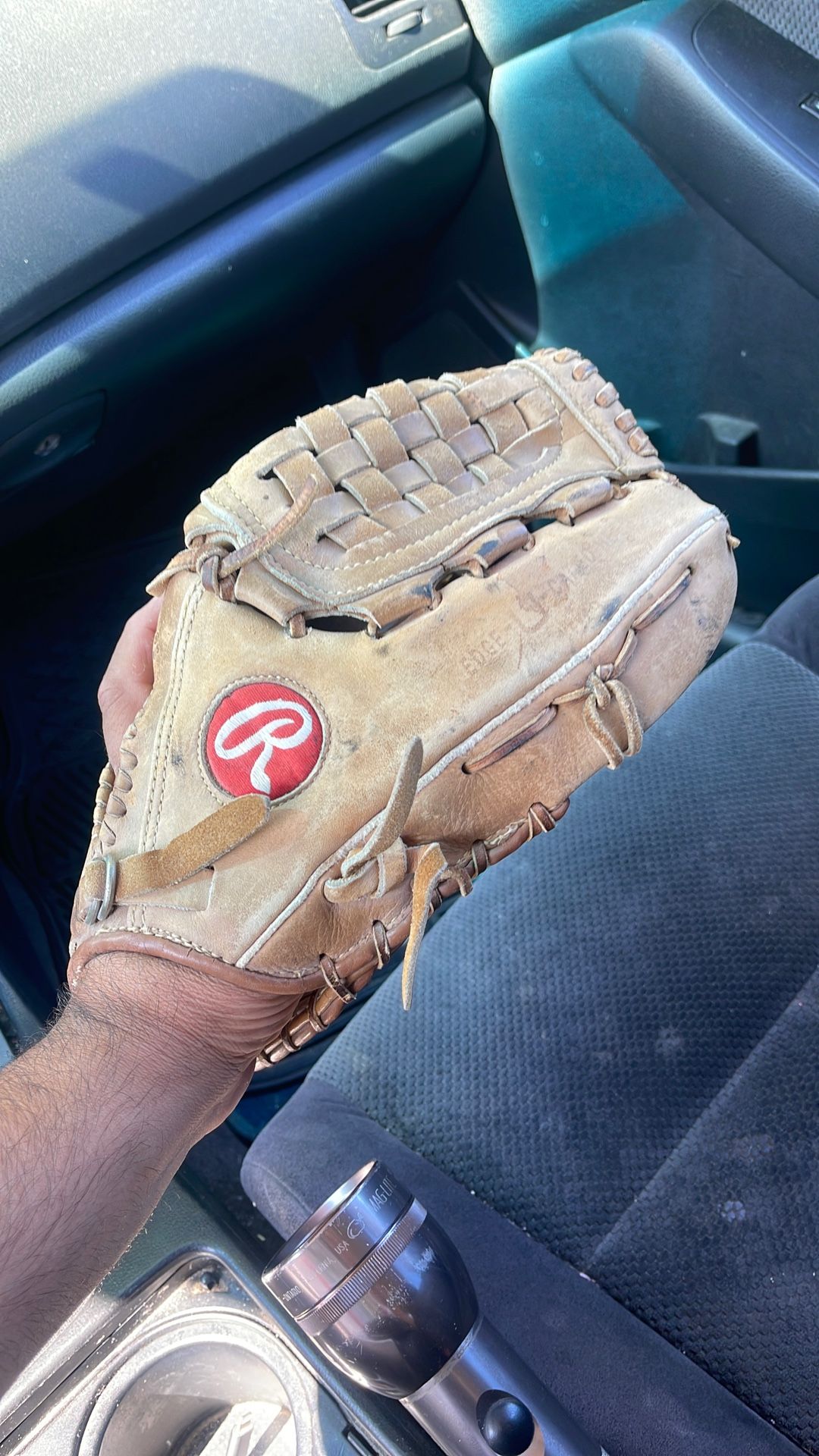 Rawlings baseball glove 12 inch