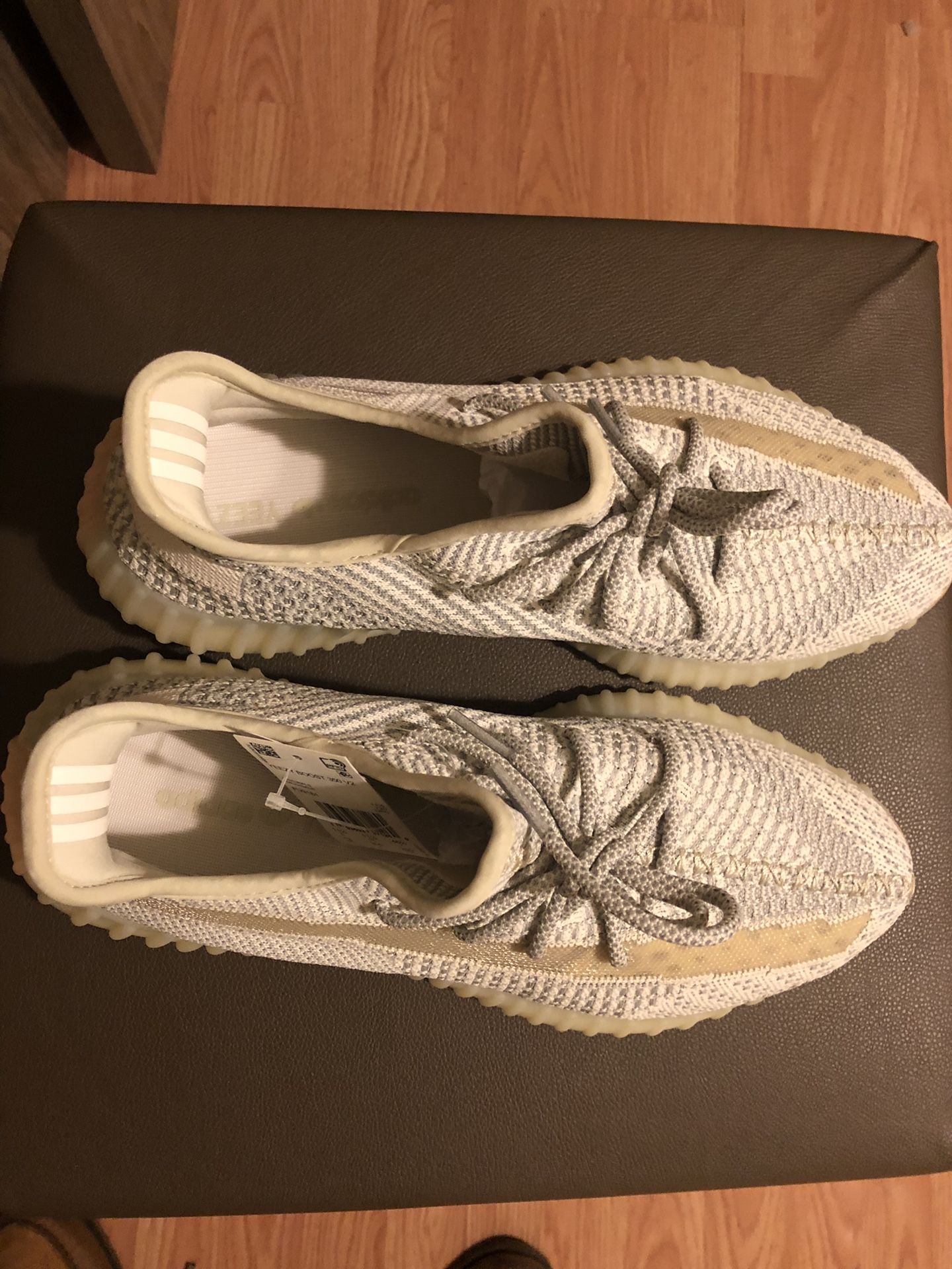 Yeezy 350 v2 Lundmark