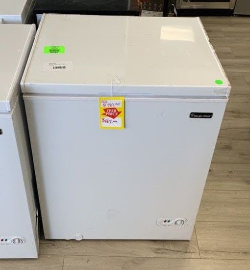 MAGIC CHEF HMCF5W4 Chest Freezer 5 for Sale in Glendale, AZ OfferUp