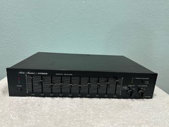Vintage Fisher Studio Standard Graphic Equalizer EQ-2322. MADE IN JAPAN