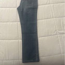 Women’s Slight Curve Levi’s Jeans 