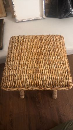 Vintage Boho Woven Seagrass Accent Stool / Footrest - X-Base