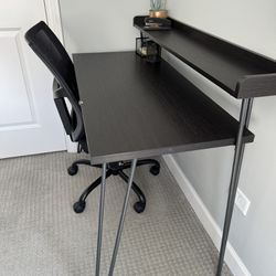 Bedroom small black office desk + office chair 