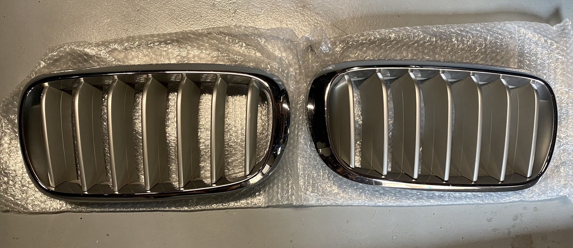 Original BMW X5 F15 Front Radiator Grill 2014-2018 Chrome 