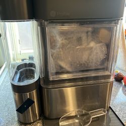 GE Opal Nugget Ice Maker + Side Tank Reservoir — Excellent Condition