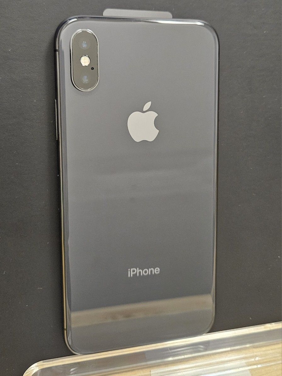 iPhone XR 64gb Unlocked 