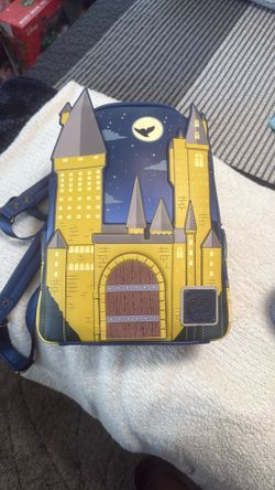 Loungefly Harry Potter Hogwarts Bag