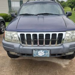 2003 Jeep Cherokee Laredo 