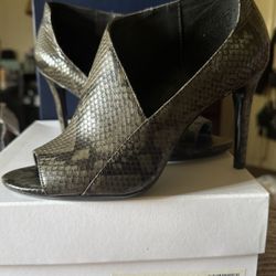 Calvin Klein Printed Snake Heel 