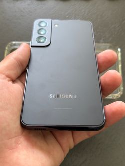 Samsung Galaxy S22 Smartphone