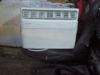 Fridgidair AC  6000 btu