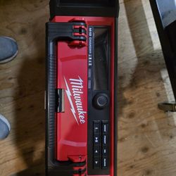 Milwaukee M18 Bluetooth Radio Packout Pick Up Concord 