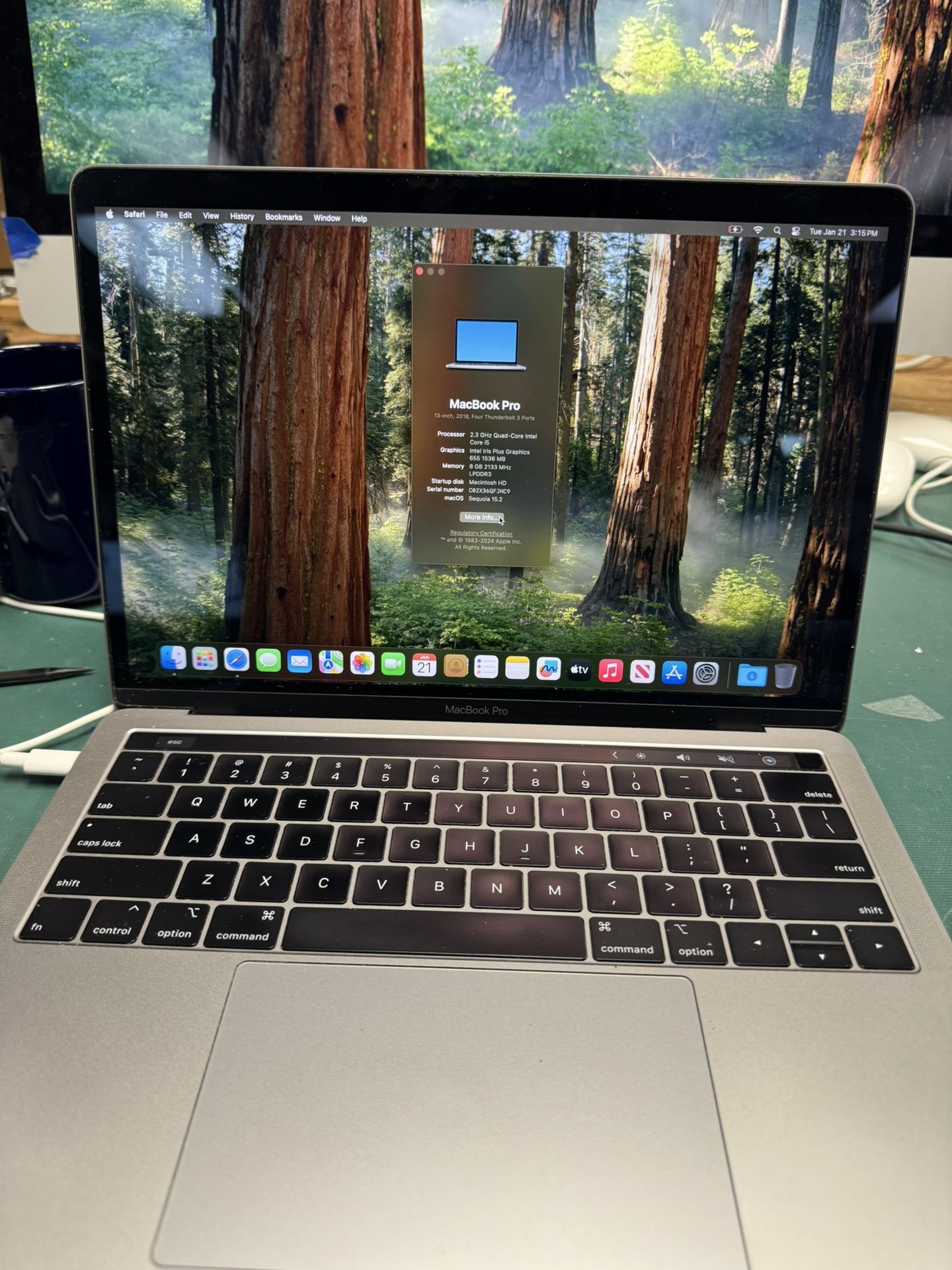 MacBook Pro Touch Bar 2018 256GB 8GB RAM