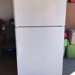 Whirlpool Refrigerator 