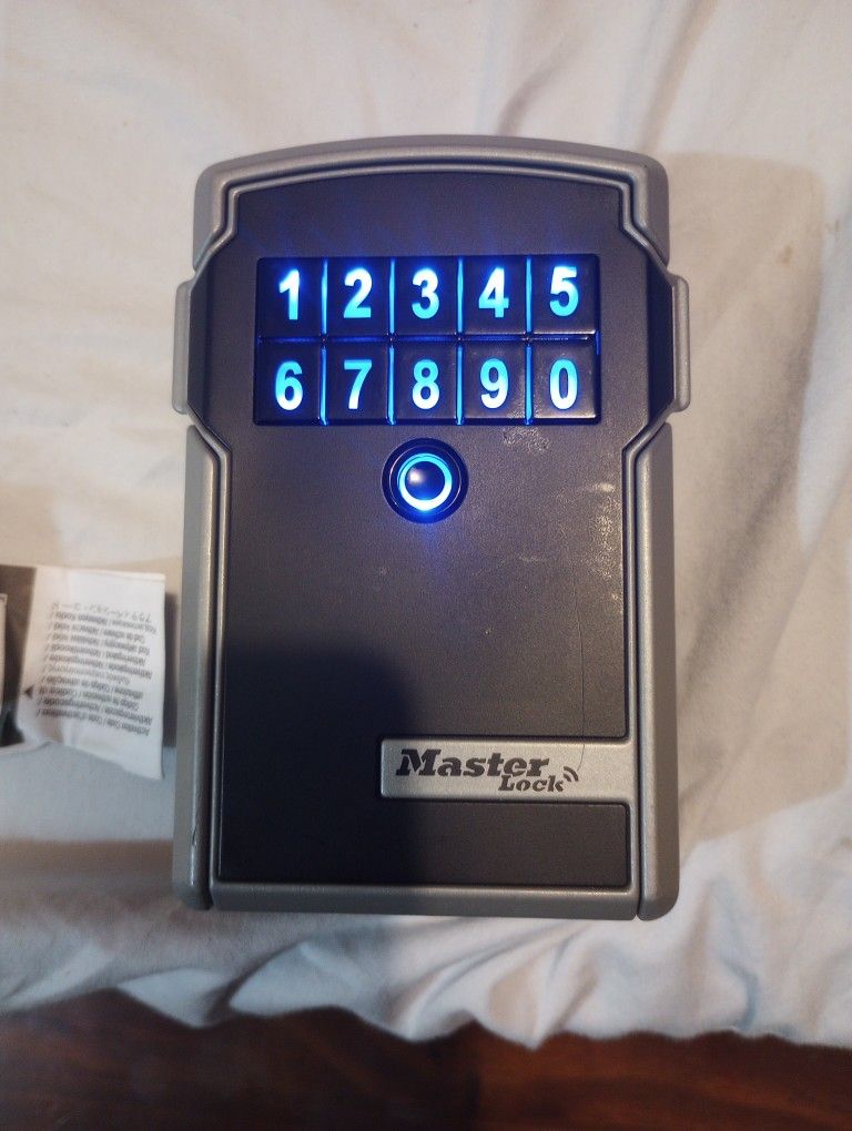 Master Lock Lockbox...Bluetooth Or 5 Digit Code Protected...