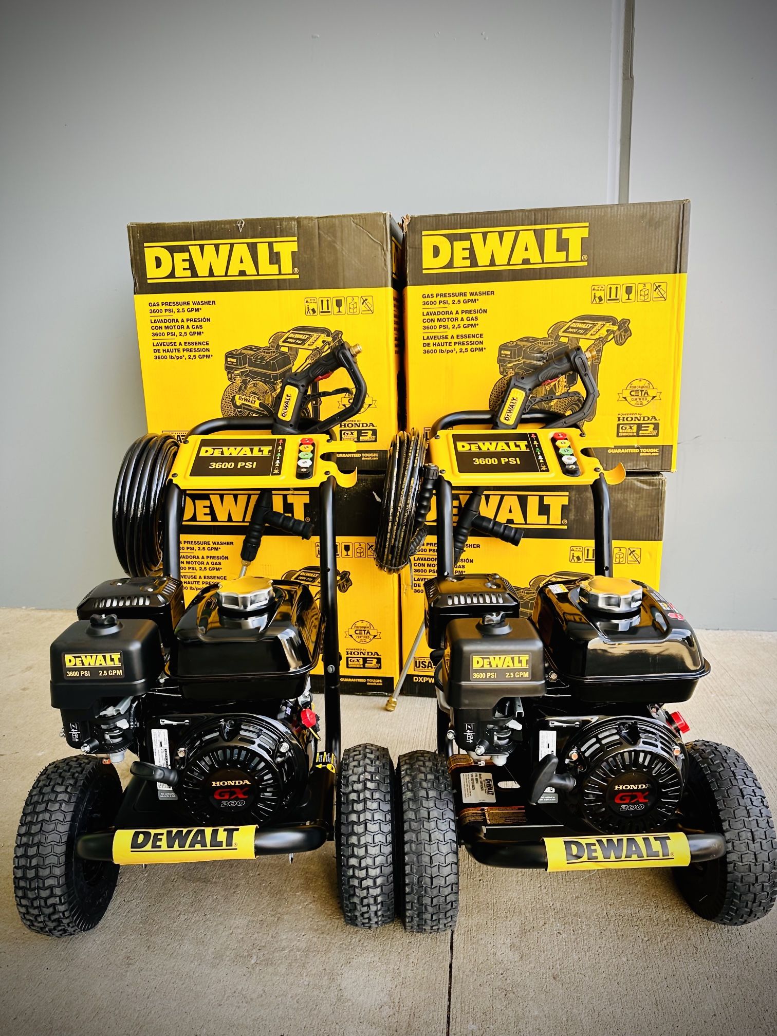 Brand new Dewalt 3600 PSI 2.5 GPM Gas Cold Water Professional Pressure Washer with HONDA GX200 Engine