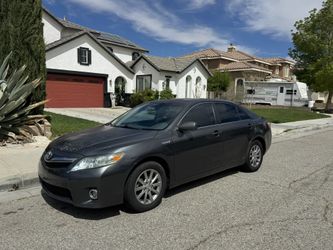 2011 Toyota Camry Hybrid