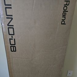 JUNE D8 KEYBOARD (MINT CONDITION) !!
