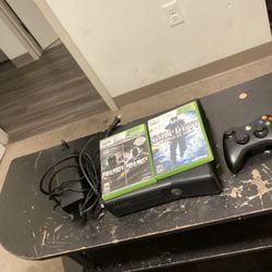 Xbox 360 And Black Ops 1,2 Cod World At War