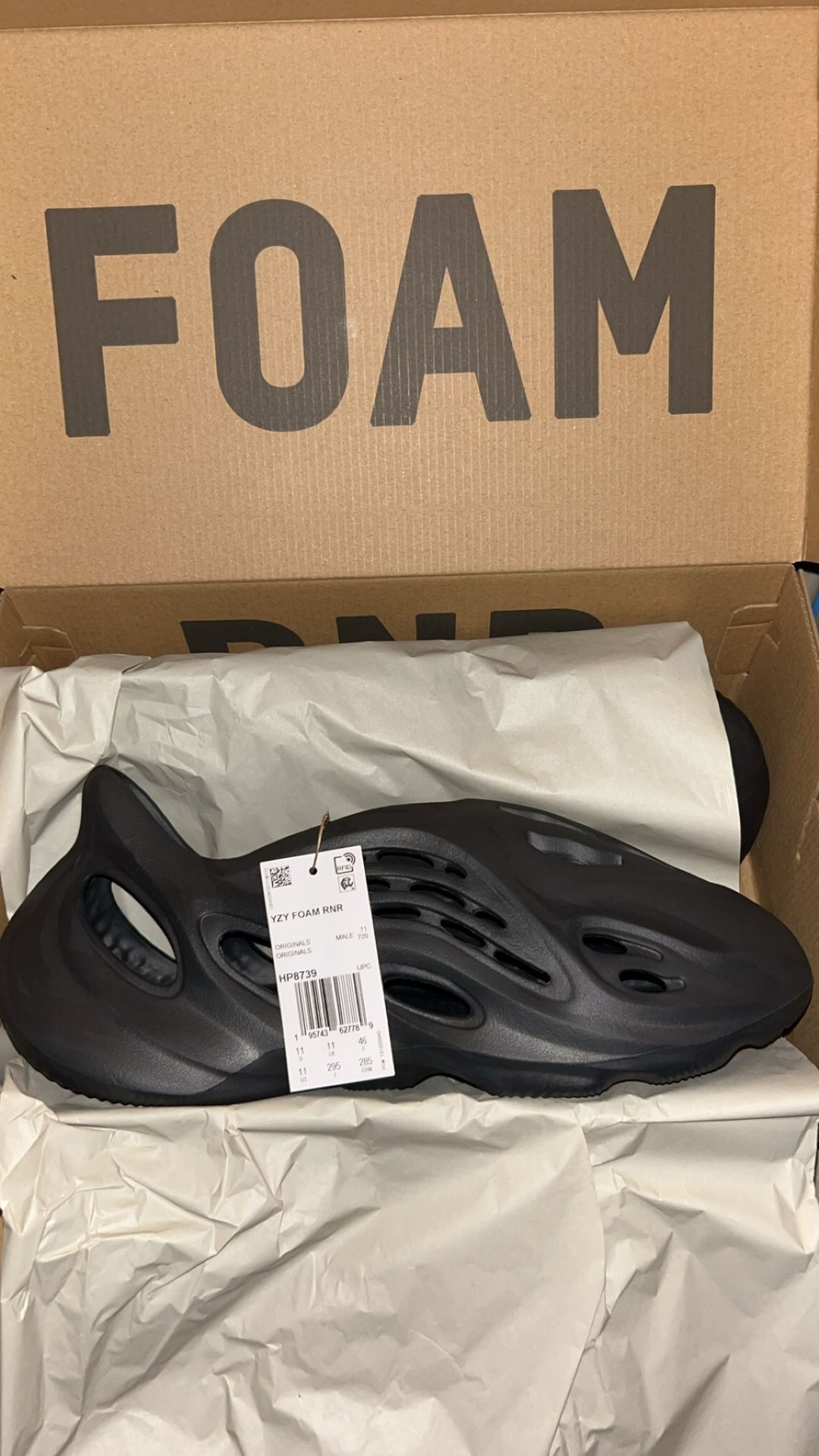 Adidas Yeezy Foam Runner Onyx Size 11 NEW