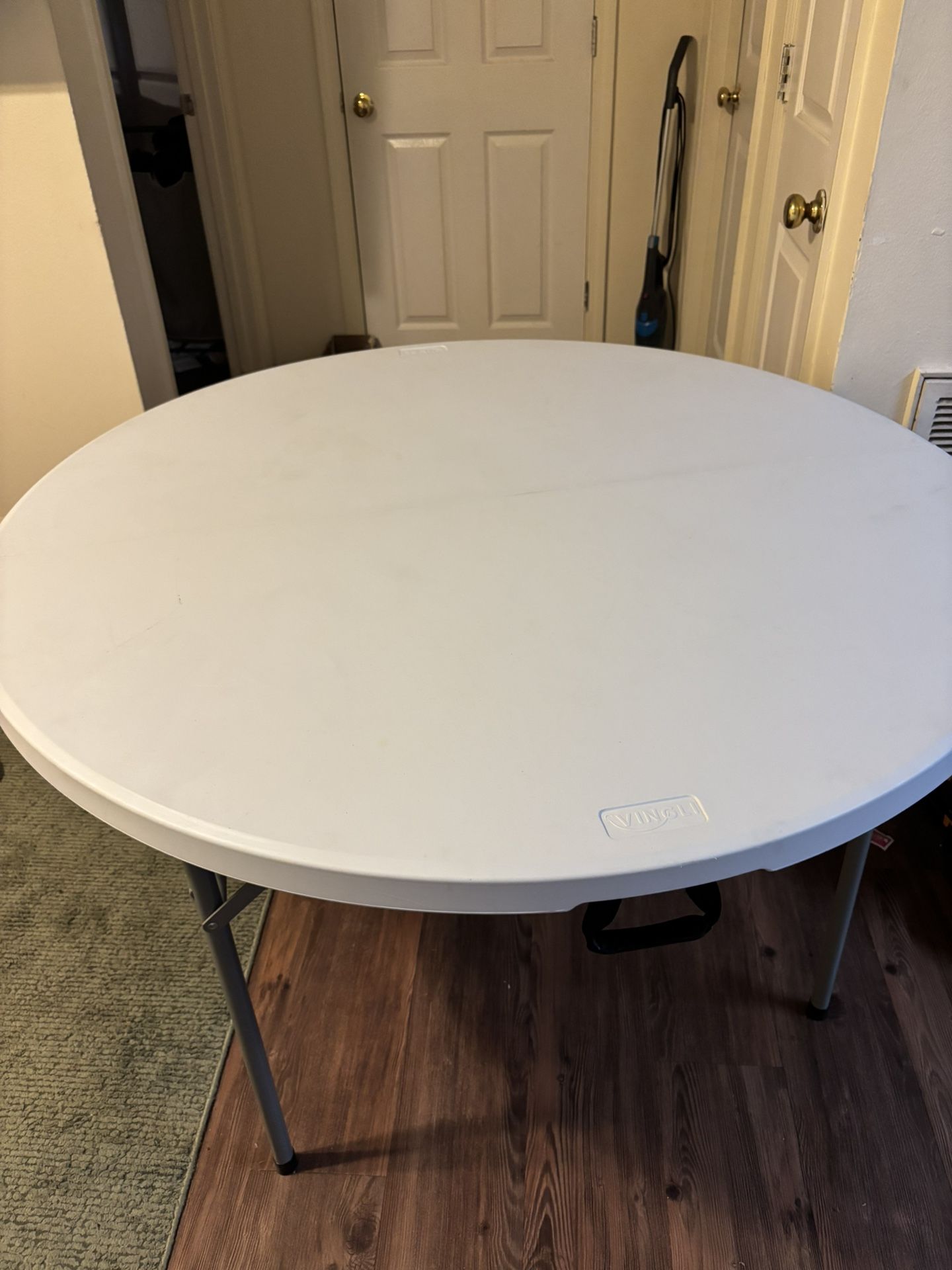 78 Inch Vinglia Folding Table 