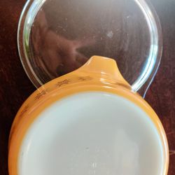 Pyrex One Pint With Lid