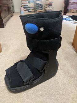 Equalizer Low Top Air Walker (foot immobilizer)