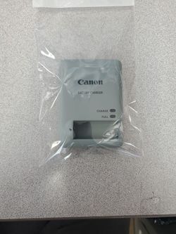 Original CB-2Lb charger for NB-9L battery in excellent condition! Compatibility and performance guaranteed for 3 months and free shipping if you wish.