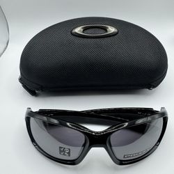 Oakley Straight Back Sun Glasses 