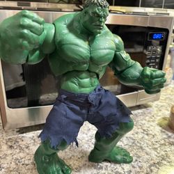 INCREDIBLE HULK 13"VINTAGE ACTION FIGURE