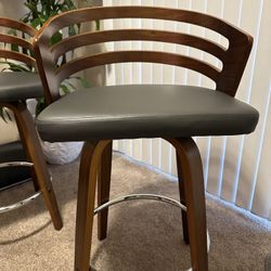 3 Swivel Counter High Chairs 