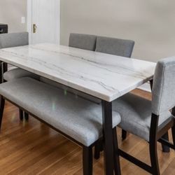 Bobs Furniture Table seats 6-7