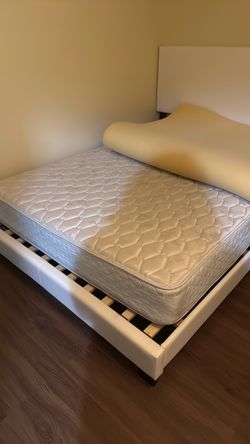 Posturepedic Sealy Queen Mattress