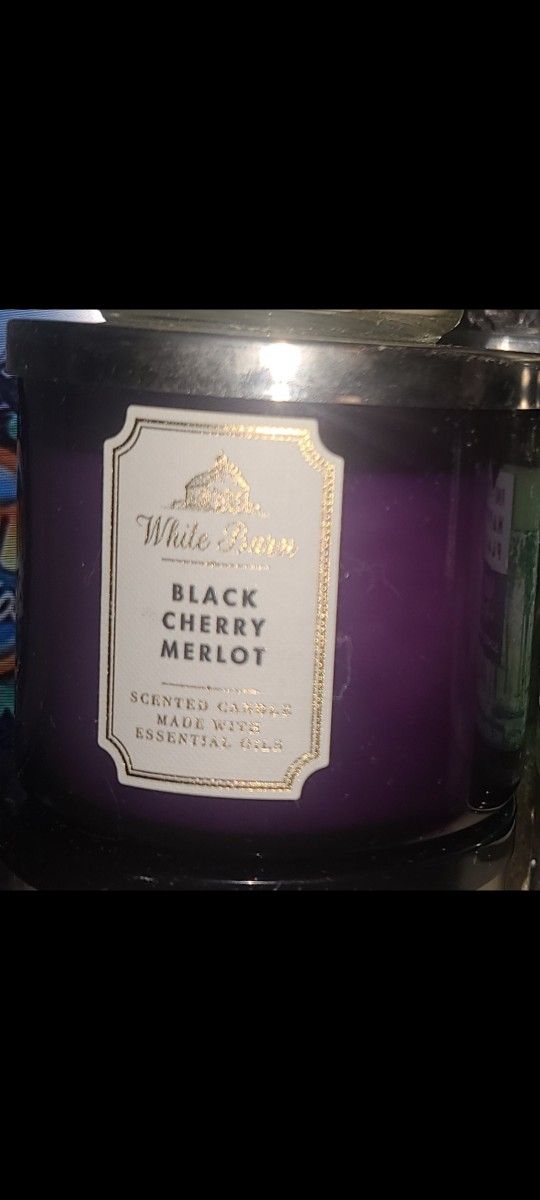 New Bath & Body Works - Black Cherry Merlot3-Wick Candle