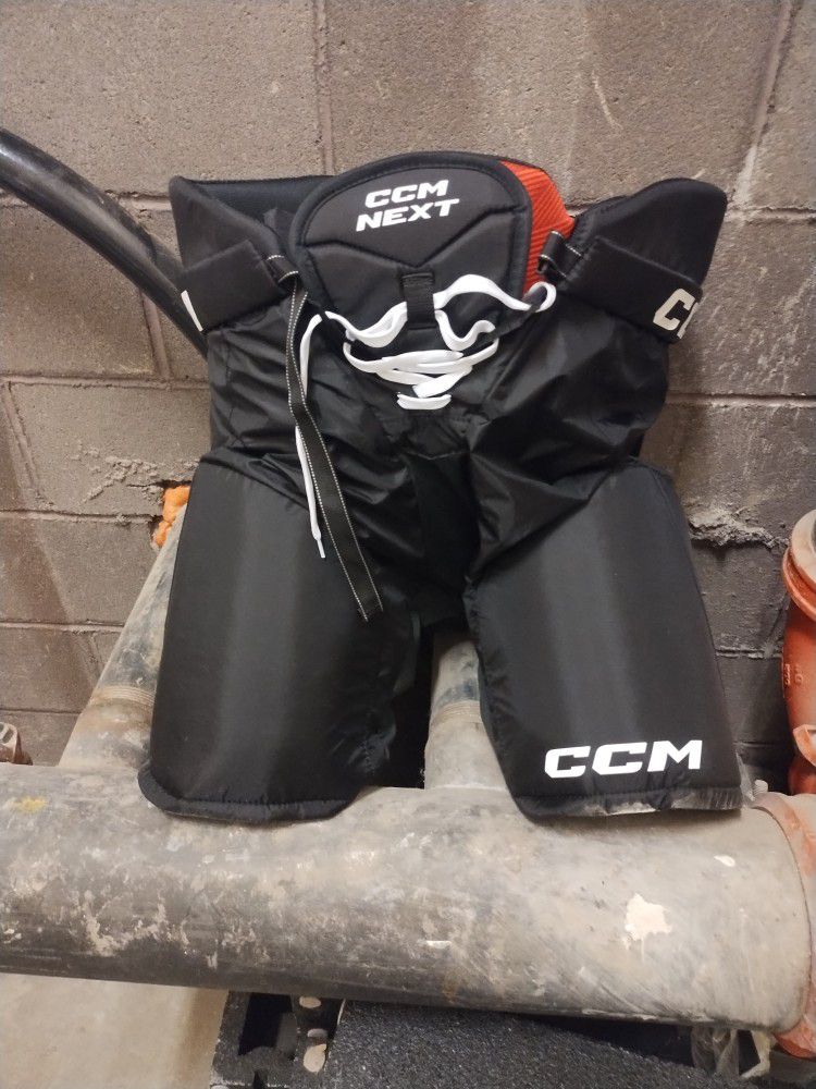 Ccm Next Hockey Gear