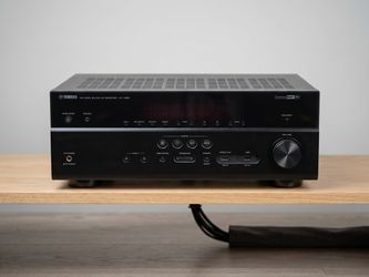 YAMAHA RX-V681 Receiver