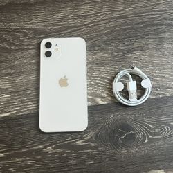 iPhone 12 White UNLOCKED FOR ALL CARRIERS!