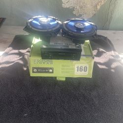 Montreal Cd Stereo And Pioneer Speakers