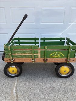 Vintage John Deere Moline  Pull Wagon