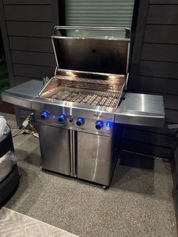 BBQ Grill w Rotisserie, Manuals, (both Propane & Natural Gas)