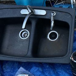 Sink Faucet And Garbage Disposal